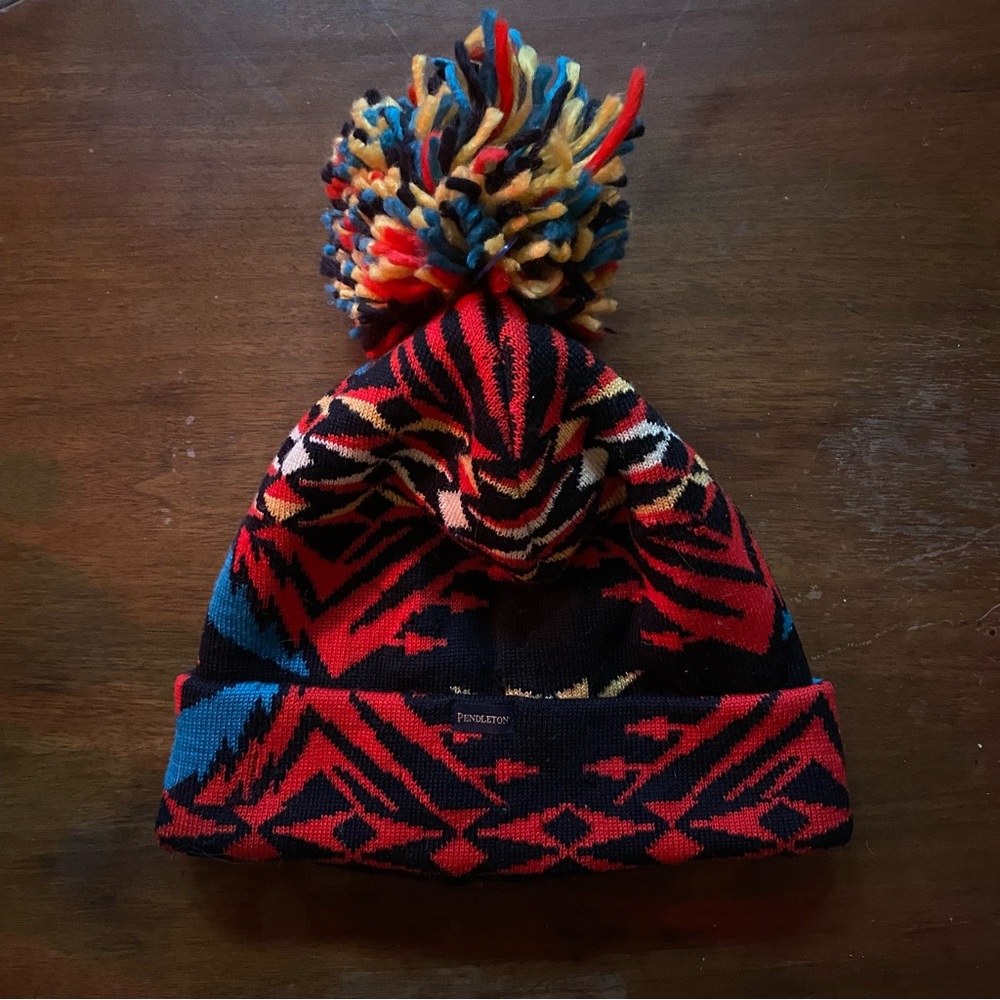 PENDLETON Beanie Hat with Large Pom in Southwestern Aztec Design | Like New | OS